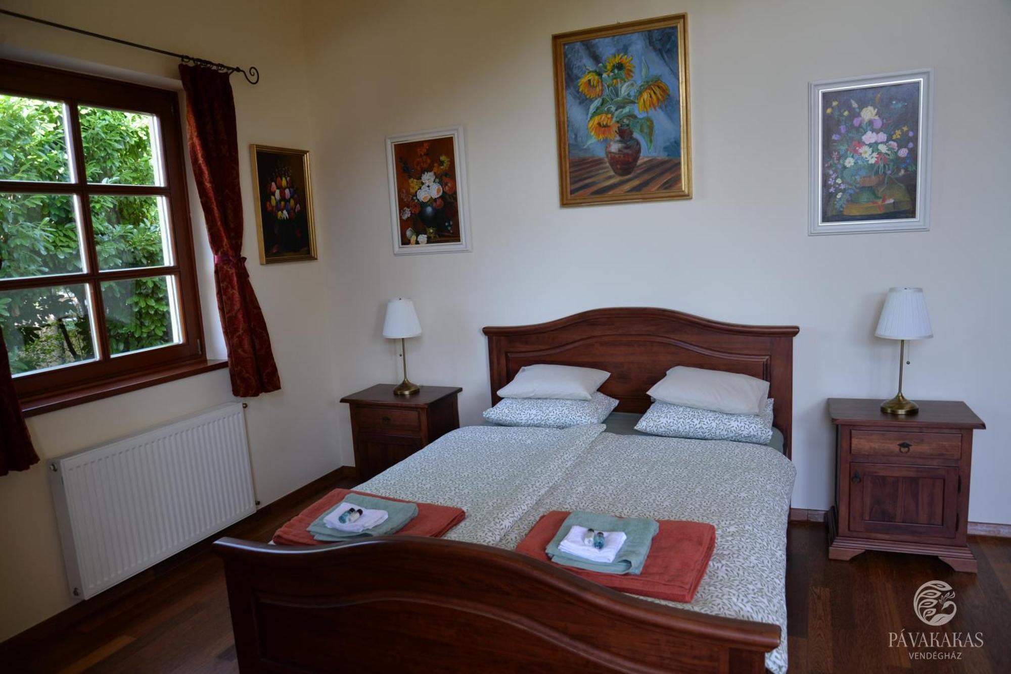 Pavakakas Vendeghaz Vác Exterior foto
